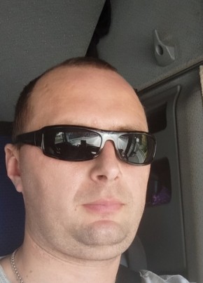 Дмитрий, 35, Россия, Трудовое