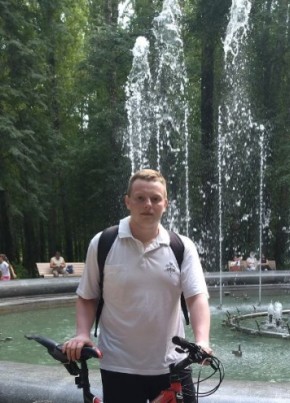 Александр, 29, Россия, Луза