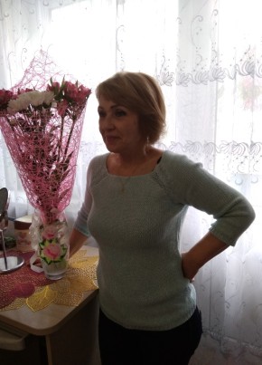 Марина, 63, Россия, Гатчина