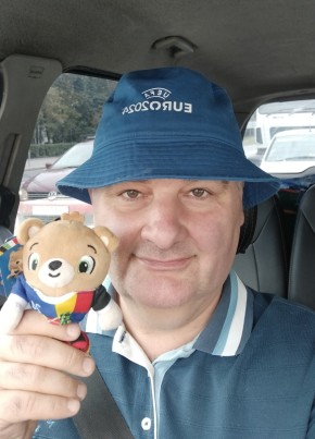 Maksim, 55, Russia, Moscow