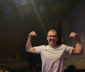 Gleb, 20, Ulyanovsk
