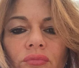 Manuela, 57, Florence