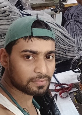 Raj, 27, India, Delhi