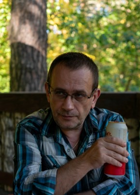 Артем из Новосибирска 48 лет
