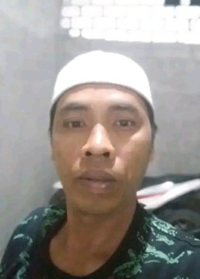 kusnan linduaji из Djakarta 38 лет