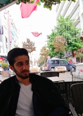 Ali, 27, Türkiye Cumhuriyeti, İstanbul