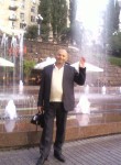 Анатолий, 69 лет, Казань