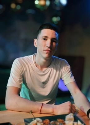 Константин из Старого Оскола 22 года