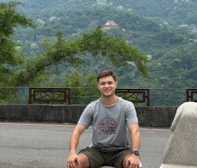 Nikolas, 21, Tbilisi