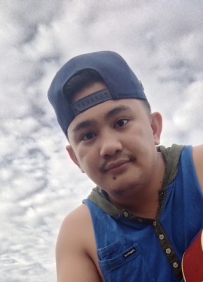 Hero, 31, Pilipinas, Port Area
