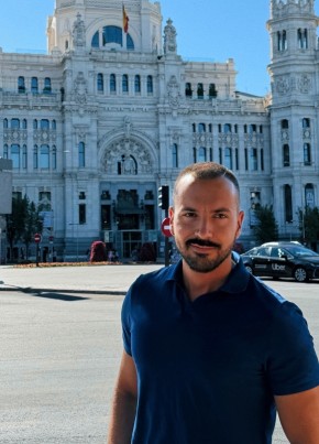 Роман из Москвы 40 лет