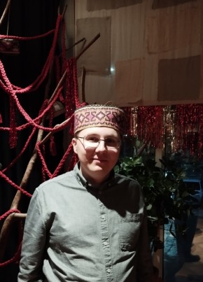 Александр из Тюмени 21 год