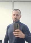 Mikhail, 46, Novosibirsk