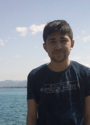 Alkan, 26, Türkiye Cumhuriyeti, Edremit (Balıkesir)