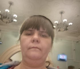 Lesya Zueva, 39, Honolulu
