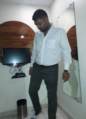 Ravi Patel, 35, India, Ahmedabad