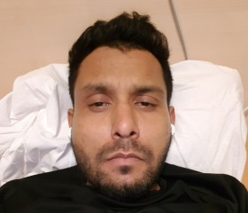 Xxx ml, 26, Brussels