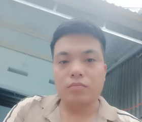 Đào Toàn, 35, Hanoi
