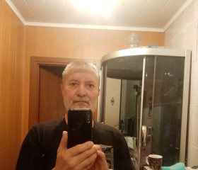 Виктор, 62 года, Виноградный