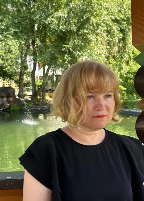 Юлия из Саратова 47 лет
