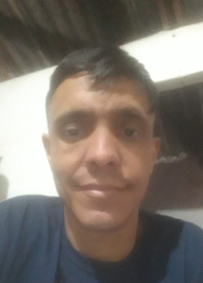 Gerson Pedro de, 34, República Federativa do Brasil, Loanda