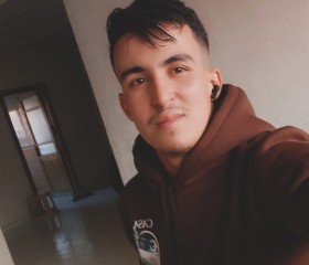 Fassi, 22, Fes