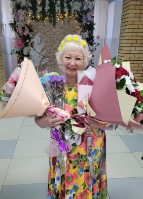 Лариса из Каменск-Уральския 52 года