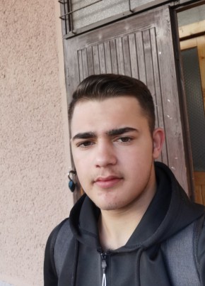 Nikolasz, 18, Slovenská Republika, Fiľakovo