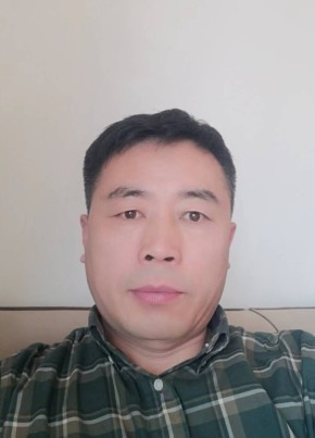Guoping Zhou, 46, 中华人民共和国, 中国上海