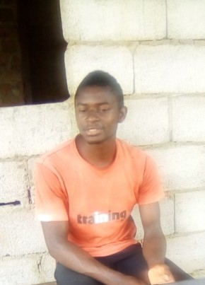 Chjji, 21, Republic of Cameroon, Yaoundé