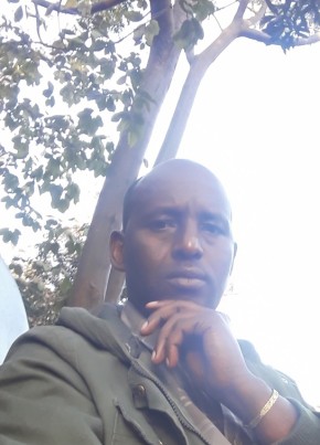 ALICOO MOHAMED, 22, Kenya, Nairobi