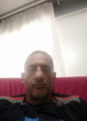 Erdal, 44, Türkiye Cumhuriyeti, Ankara