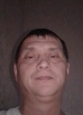 Evgeniy, 45, Russia, Novocheboksarsk