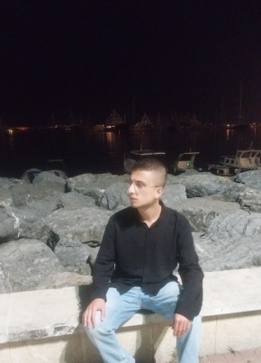 Levent, 23, Türkiye Cumhuriyeti, Karabük