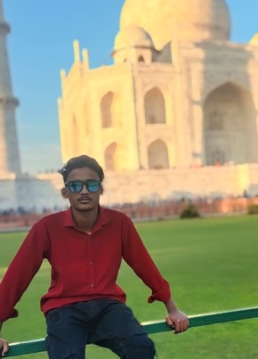 Jahid, 18, India, Agra
