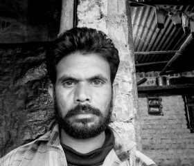 असलम, 20, Ashta (Madhya Pradesh)