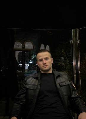 Alan из Владикавказа 26 лет