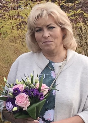 Марина, 61, Россия, Балашиха