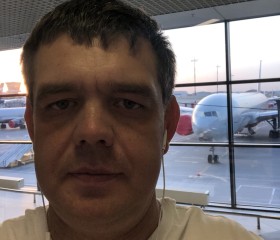 Anatoliy VAO, 47, Moscow