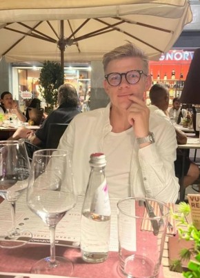 Eugene из Le Mans 34 года