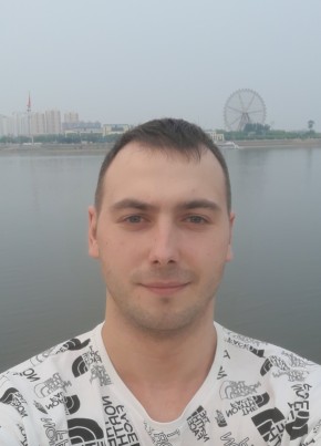 Александр, 34, Россия, Благовещенск (Амурская обл.)