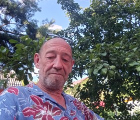 Igor, 64, Moscow