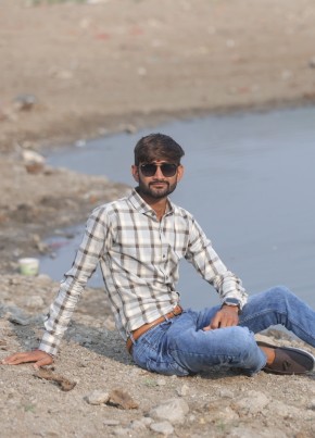 Anand Panchal, 23, India, Morvi
