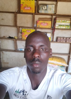 Sebuliba charles, 33, Uganda, Kampala