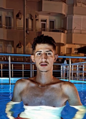 Samet из İzmir 21 год