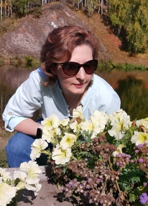 Лилия, 54, Россия, Каменск-Уральский