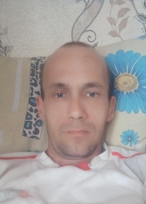 Денис из Барнаула 36 лет