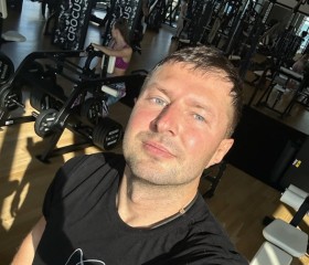 Matvey, 35, Kamenka