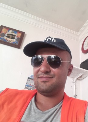 Yakup BAYAZIT, 28, Türkiye Cumhuriyeti, Ankara