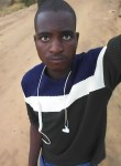 Faque Adamo, 19  , Nampula